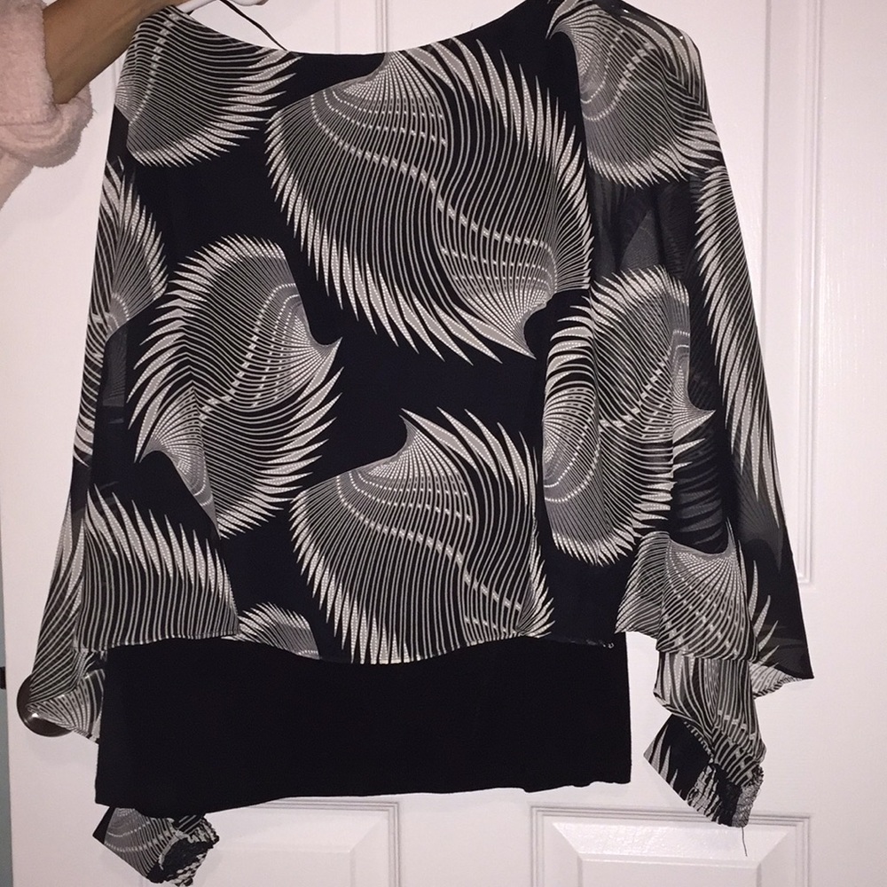 Blouse - Picture 2 of 3